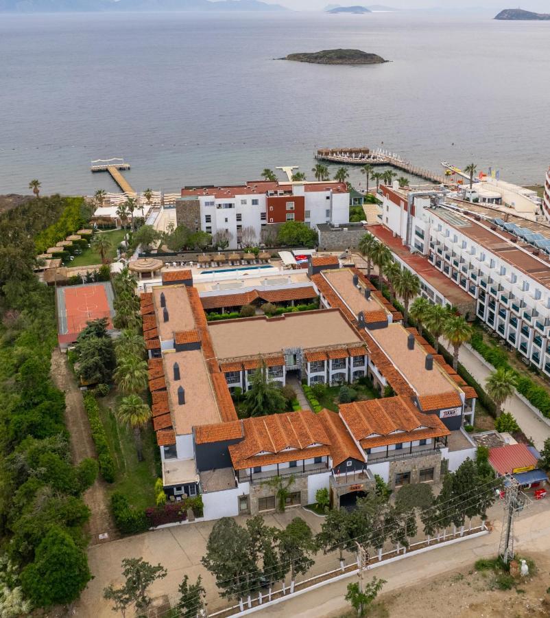 Tiana Beach Resort Turgutreis Extérieur photo