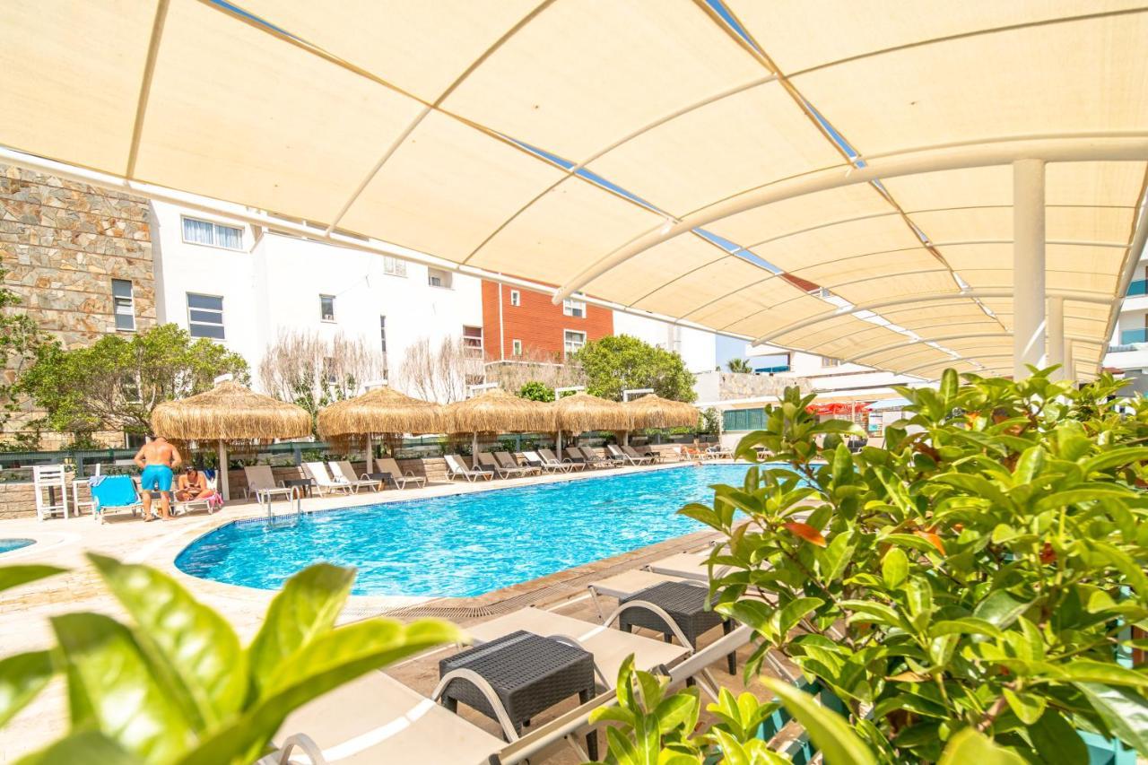 Tiana Beach Resort Turgutreis Extérieur photo