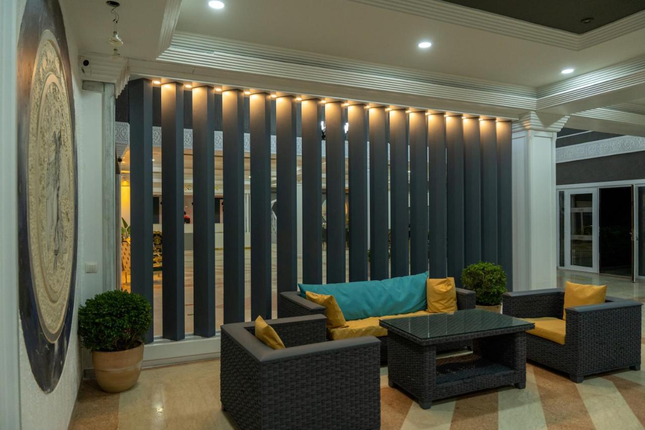 Tiana Beach Resort Turgutreis Extérieur photo