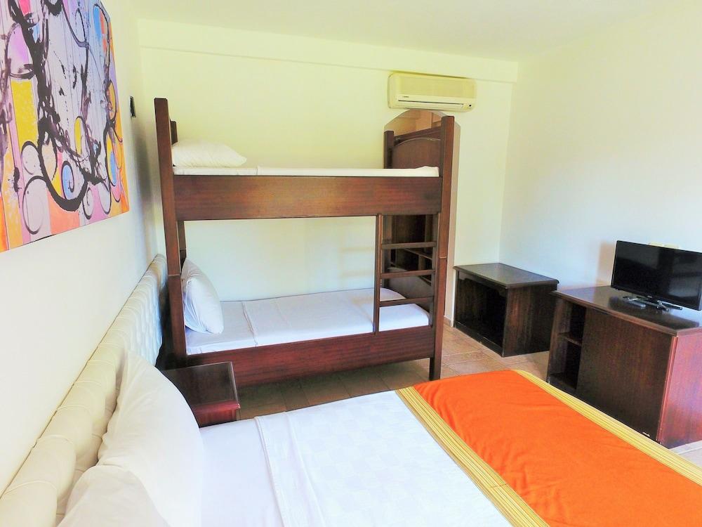 Tiana Beach Resort Turgutreis Extérieur photo