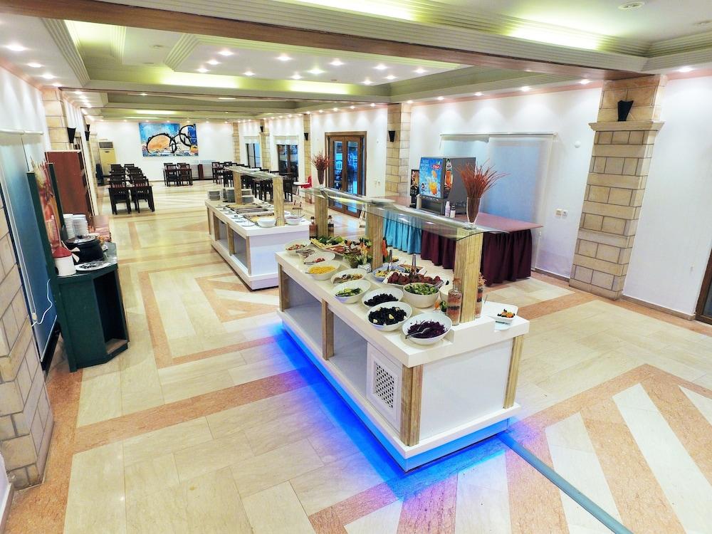 Tiana Beach Resort Turgutreis Extérieur photo