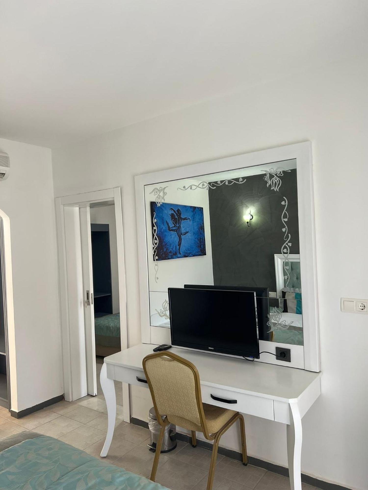 Tiana Beach Resort Turgutreis Extérieur photo