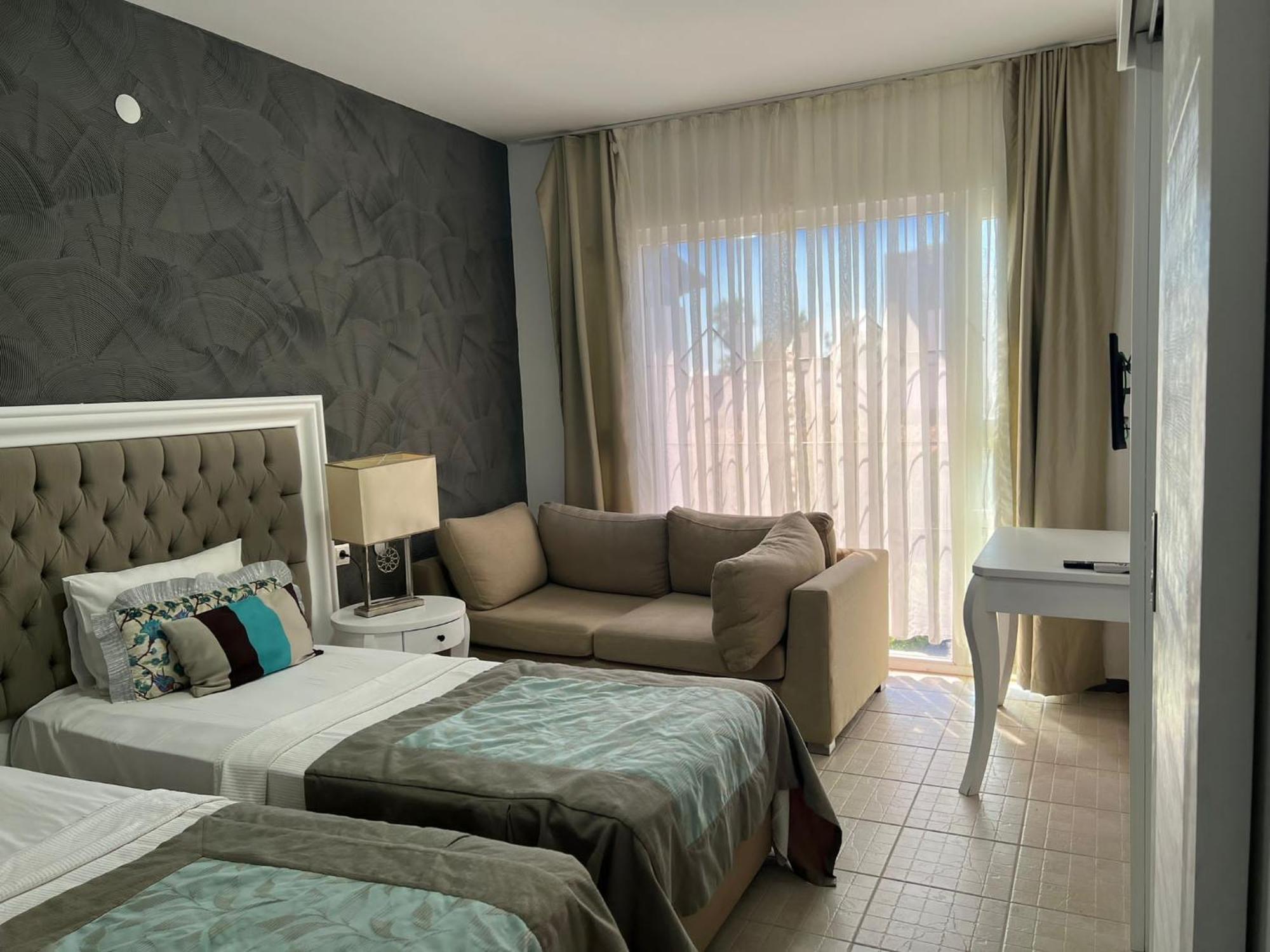 Tiana Beach Resort Turgutreis Extérieur photo